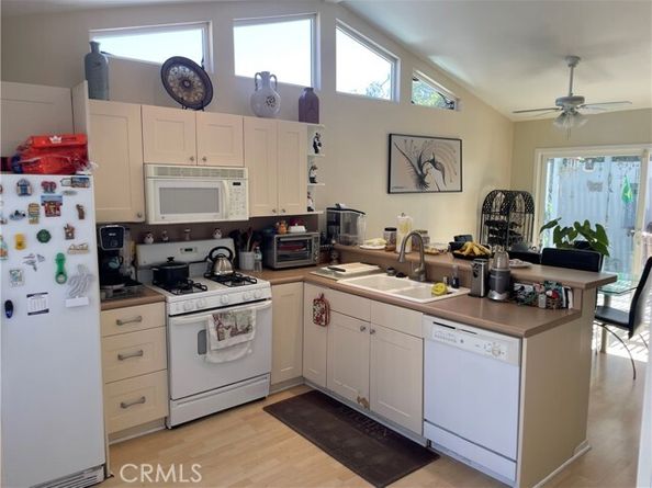 927 W 6th Street, San Pedro (los Angeles) CA 90731