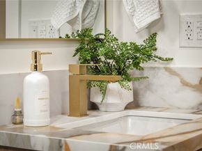 3991 Hubert Avenue, Los Angeles CA 90008