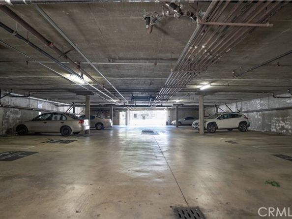 13801 Oxnard Street 202, Van Nuys (los Angeles) CA 91401