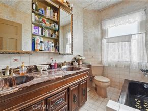 13321 Reedley Street, Panorama City (los Angeles) CA 91402