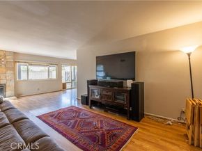 910 E Glendale, Orange CA 92865