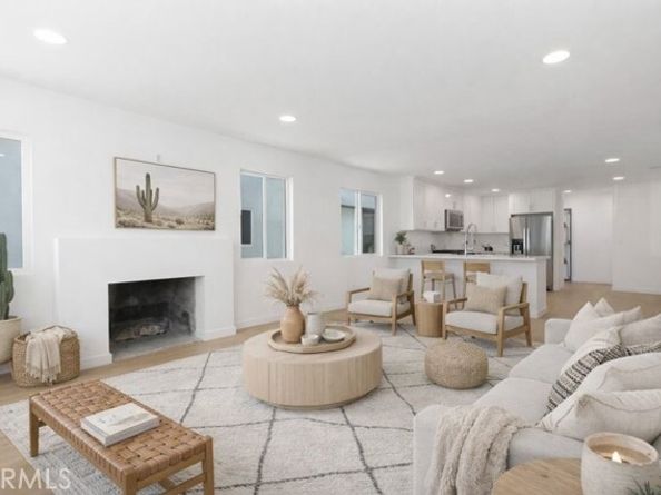 1845 W 66th, Los Angeles CA 90047