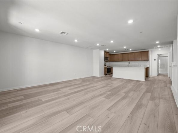 3909 E Coronado Privado, Ontario CA 91761