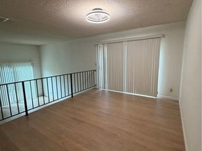 17811 Devonshire, Northridge (los Angeles) CA 91325