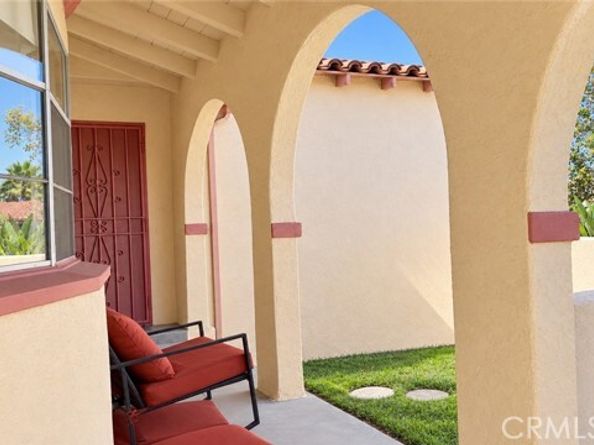 2112 W 77th, Los Angeles CA 90047