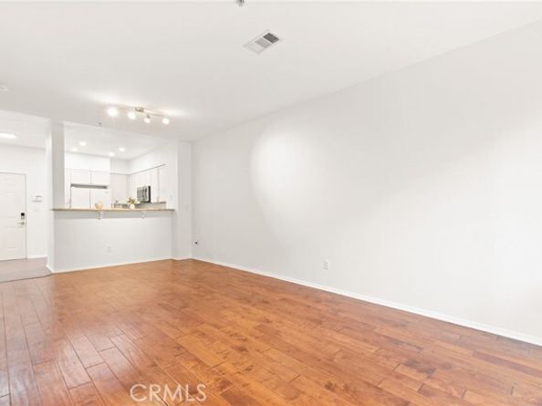 6400 Crescent 121, Los Angeles CA 90094