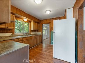 1021 W 53rd St, Los Angeles CA 90037