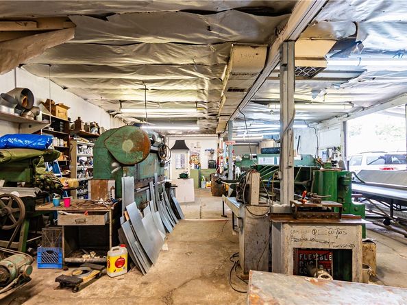 4656 Floral, Los Angeles CA 90022