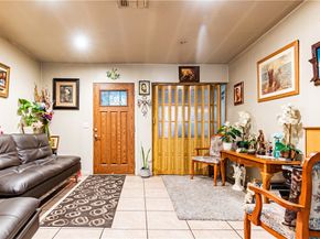 4656 Floral, Los Angeles CA 90022