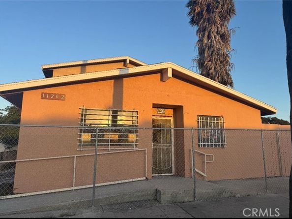 442 112th St, Los Angeles CA 90061
