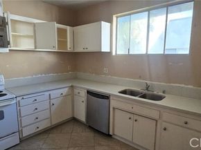 400 S La Fayette Park, Los Angeles CA 90057