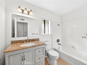 25261 Tanoak, Lake Forest (el Toro) CA 92630