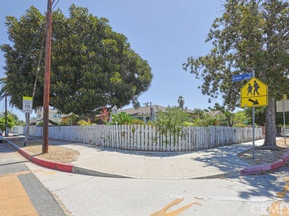 6158 Cahuenga, Los Angeles CA 91606