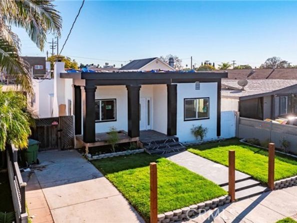 1262 N Lagoon, Wilmington (los Angeles) CA 90744