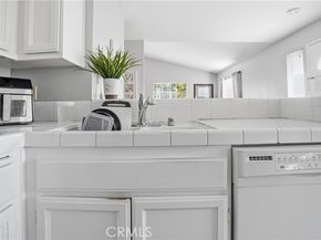 21204 Camelia 42, Lake Forest (el Toro) CA 92630