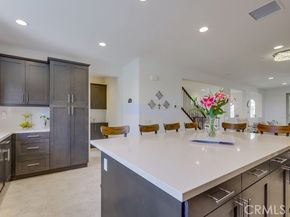 104 Alder Ridge, Lake Forest (el Toro) CA 92610