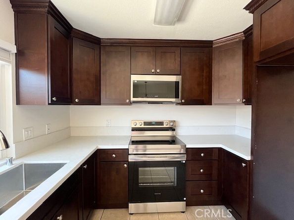 2951 S Sycamore Street C, Santa Ana CA 92707