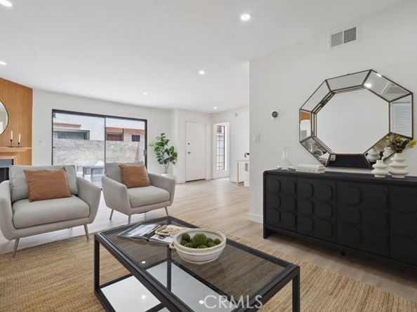 6101 Fulton Avenue 8, Van Nuys (los Angeles) CA 91401