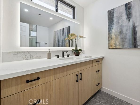 6101 Fulton Avenue 8, Van Nuys (los Angeles) CA 91401