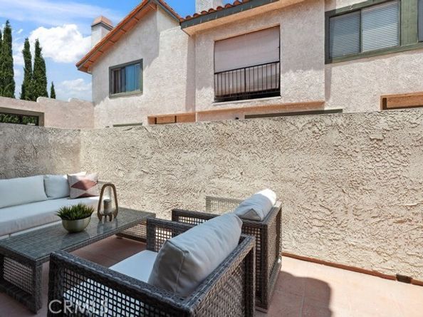 6101 Fulton Avenue 8, Van Nuys (los Angeles) CA 91401