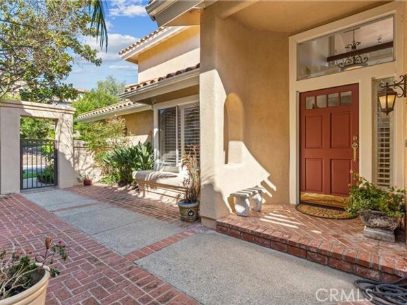 112 Via Candelaria, Laguna Hills CA 92679