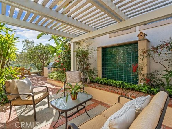 112 Via Candelaria, Laguna Hills CA 92679