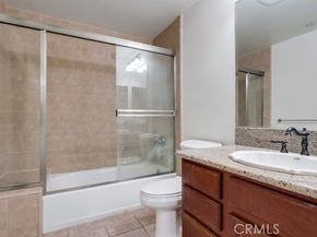 700 S Ardmore Avenue 204, Los Angeles CA 90005