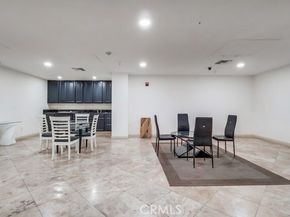 700 S Ardmore Avenue 204, Los Angeles CA 90005