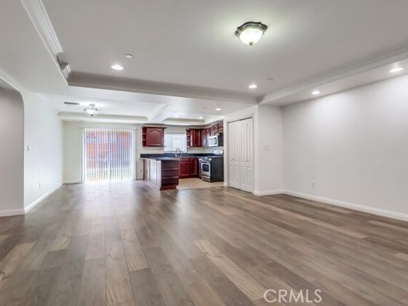 700 S Ardmore Avenue 204, Los Angeles CA 90005