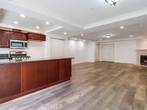 700 S Ardmore Avenue 204, Los Angeles CA 90005