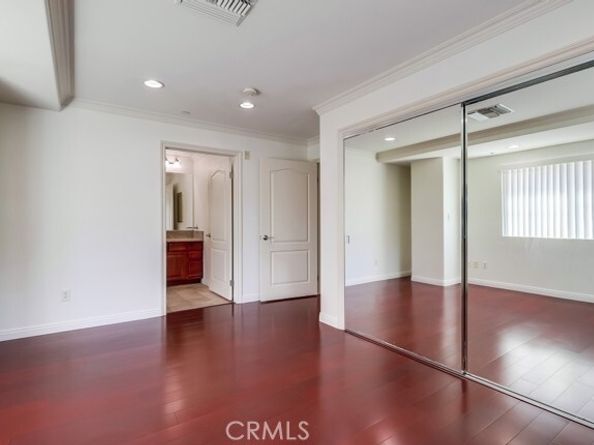 700 S Ardmore Avenue 204, Los Angeles CA 90005