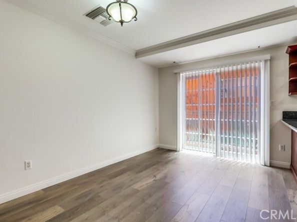 700 S Ardmore Avenue 204, Los Angeles CA 90005