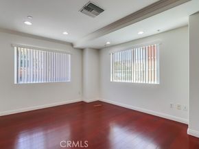 700 S Ardmore Avenue 204, Los Angeles CA 90005