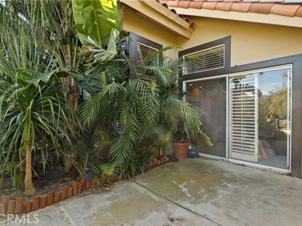 90 Via Candelaria, Laguna Hills CA 92679