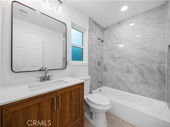 7116 Waring Avenue, Los Angeles CA 90046