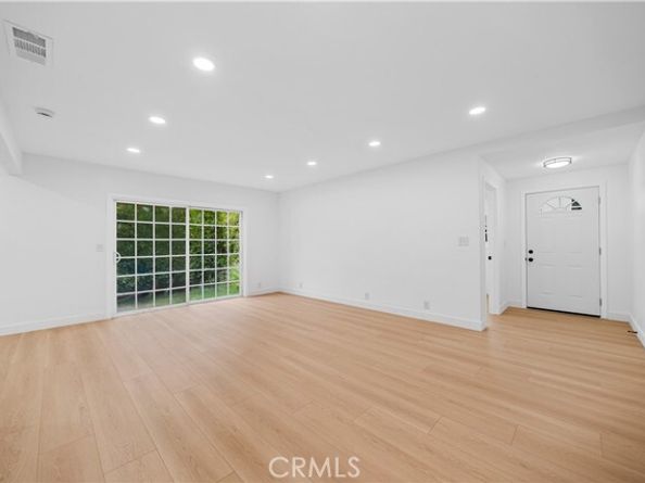7116 Waring Avenue, Los Angeles CA 90046
