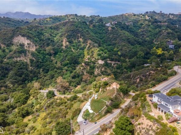 2411 N Topanga Canyon Boulevard, Topanga (los Angeles) CA 90290