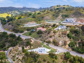 2411 N Topanga Canyon Boulevard, Topanga (los Angeles) CA 90290