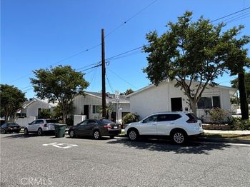 977 W 2nd Street