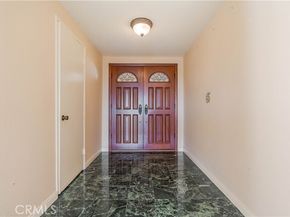 8982 Nevada, West Hills (los Angeles) CA 91304