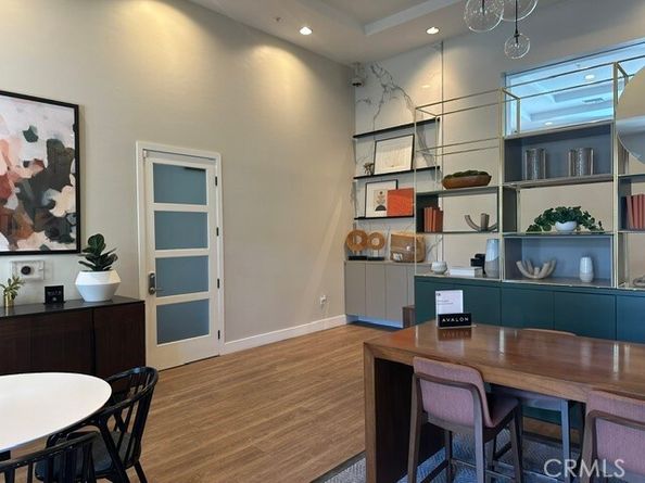 1122 N Beachwood, Burbank CA 91506