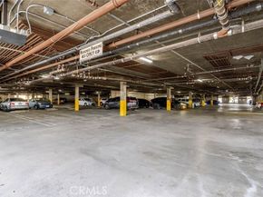 19350 Sherman Way 210, Reseda (los Angeles) CA 91335