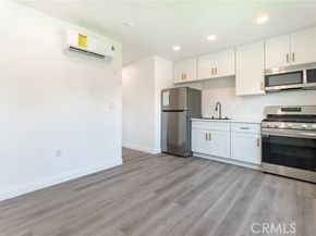 11912 Elkwood Street, North Hollywood (los Angeles) CA 91605