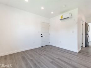 11912 Elkwood Street, North Hollywood (los Angeles) CA 91605