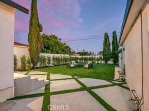 11912 Elkwood Street, North Hollywood (los Angeles) CA 91605