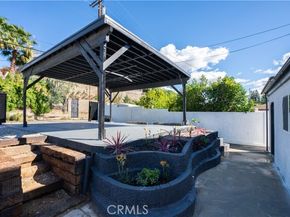 16235 Plummer, North Hills (los Angeles) CA 91343