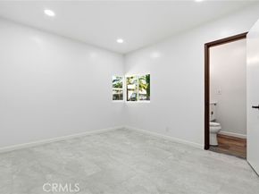 18114 Schoenborn, Northridge (los Angeles) CA 91325