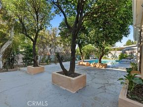 18114 Schoenborn, Northridge (los Angeles) CA 91325