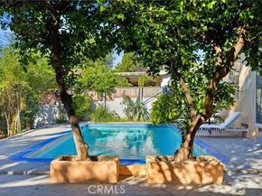 18114 Schoenborn, Northridge (los Angeles) CA 91325