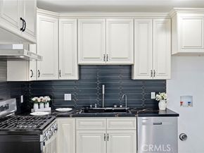 18114 Schoenborn, Northridge (los Angeles) CA 91325